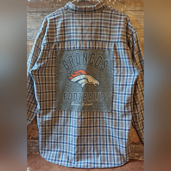 New Upcycled Handcrafted Dip Dyed Button Down Shirt With Denver Broncos Logo - Picture 2 of 15